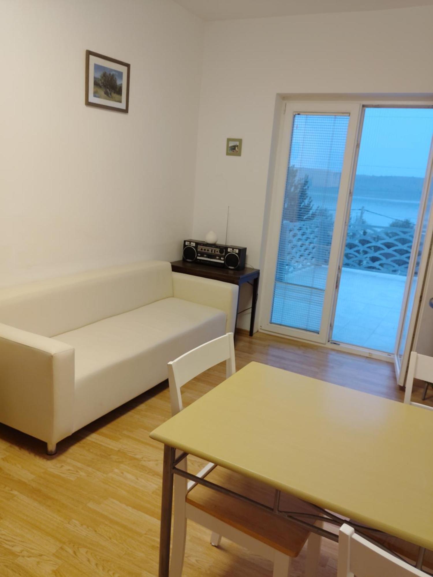 Apartments Mirana ลิยูบาช ภายนอก รูปภาพ